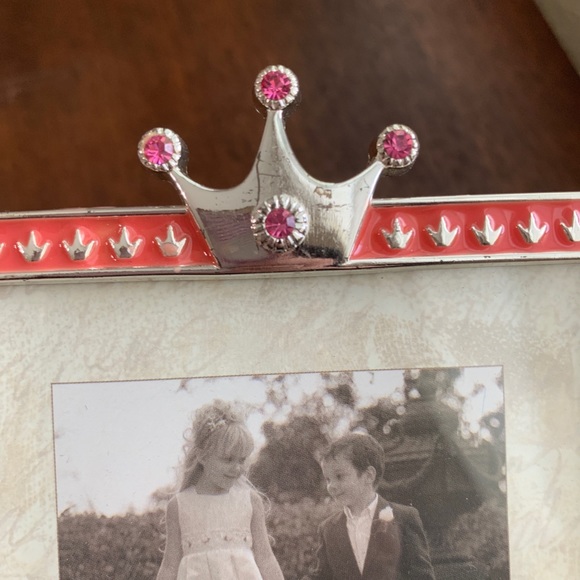 Vintage Princess Crown Heirloom Photo Frame, 4x6 - Picture 4 of 8